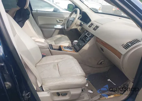 2004 Volvo Xc90 2.5T Awd z USA, uszkodzony, nr VIN YV1CZ59H741120316